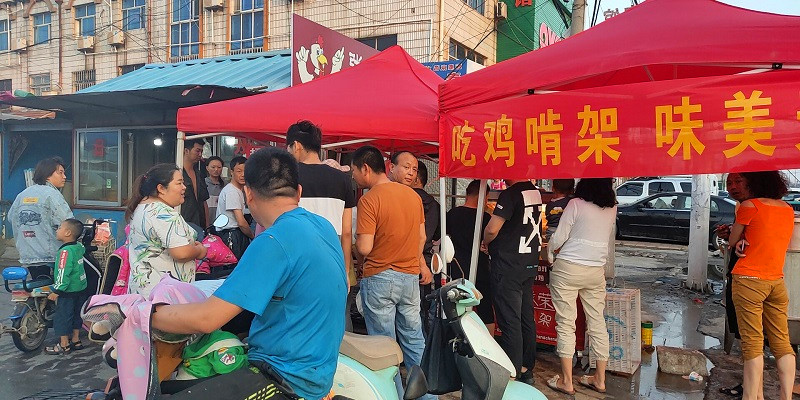 加盟张成荣电烤鸡架 让你一次赚个够