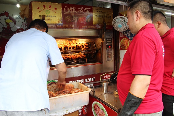 2018巡店开启,揭露张成荣电烤鸡架月入万元的秘密!