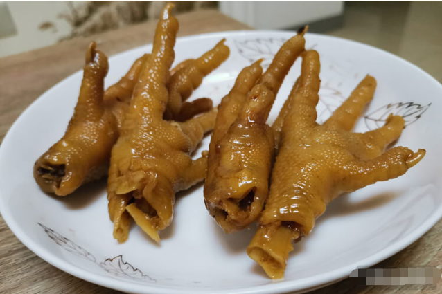 【厨房小妙招】鸡爪怎样卤才好吃？