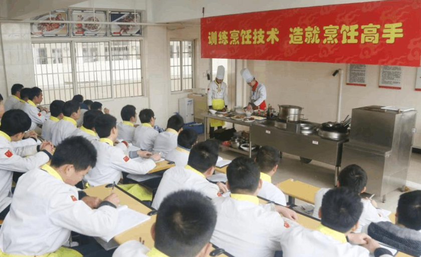 电烤鸡架加盟培训，烤鸡架哪里学