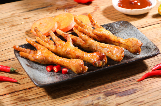 张成荣电烤鸡架休闲美食打造全方位的品牌优势